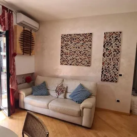 Incantevole Finemente Arredato Apartment *